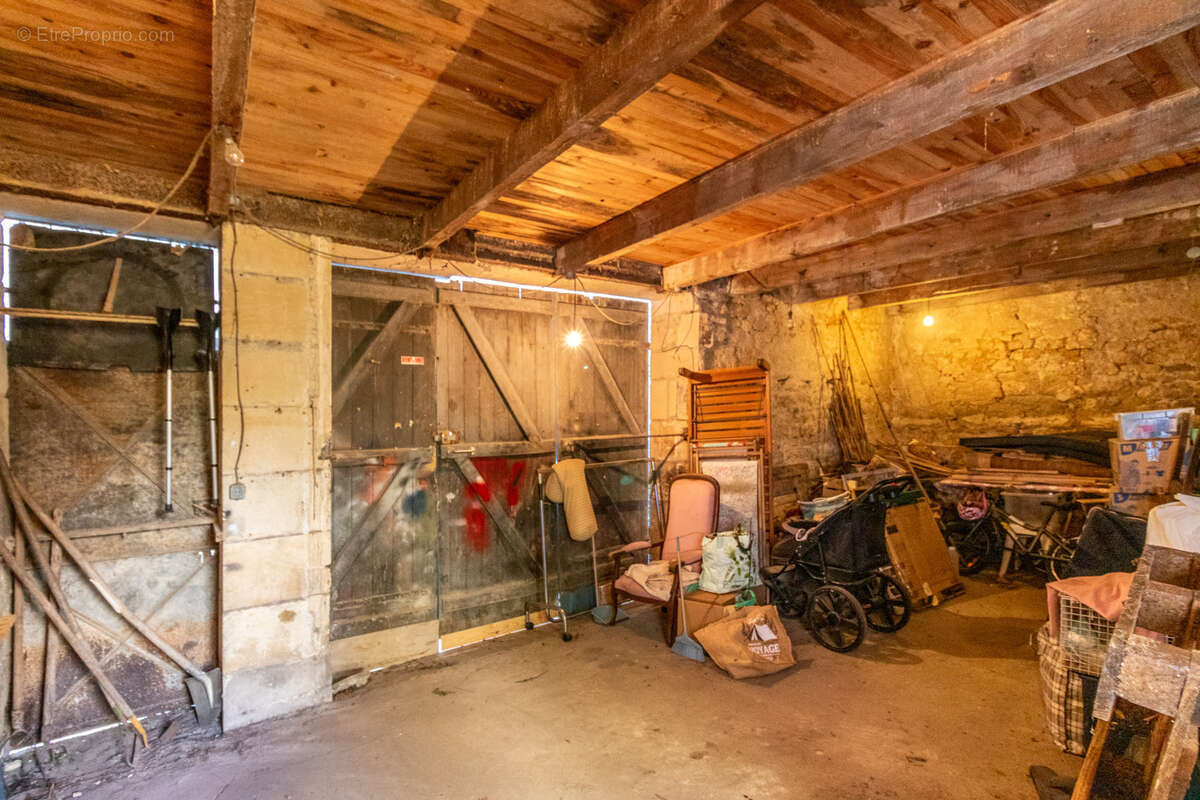 Maison à SAINTES