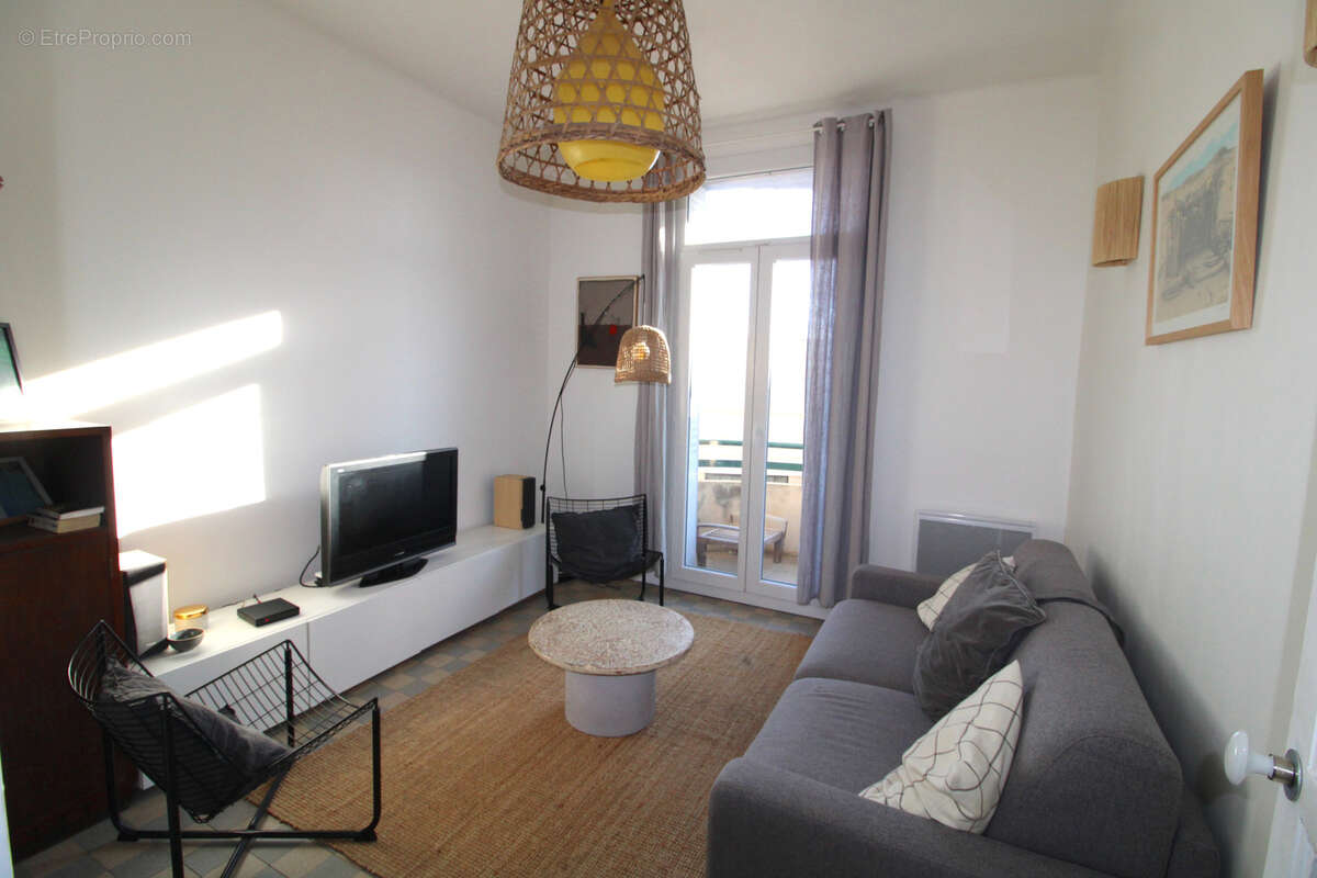 Appartement à MARSEILLE-5E