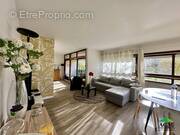 Appartement à CHAMPAGNE-SUR-OISE