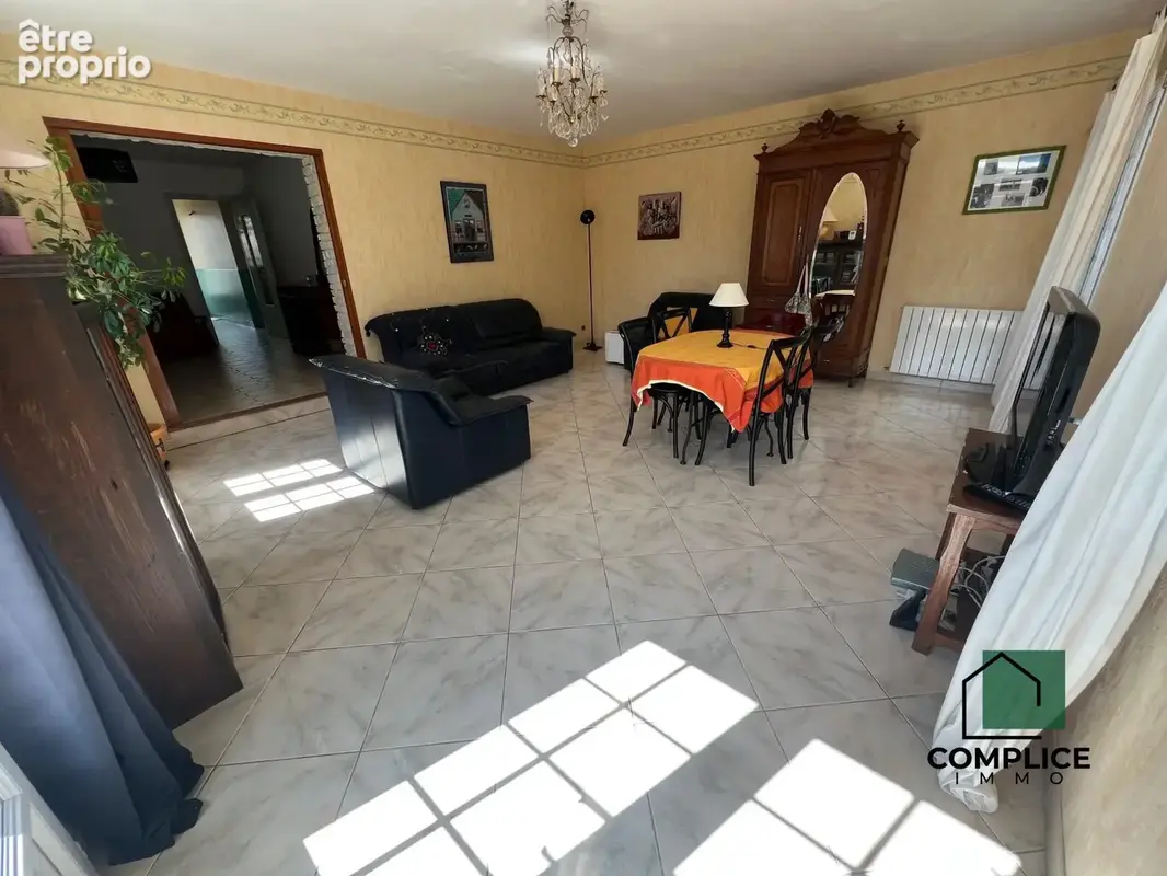 Maison 5 pièces 110 m² à vendre à Coueron (44220) - photo 3