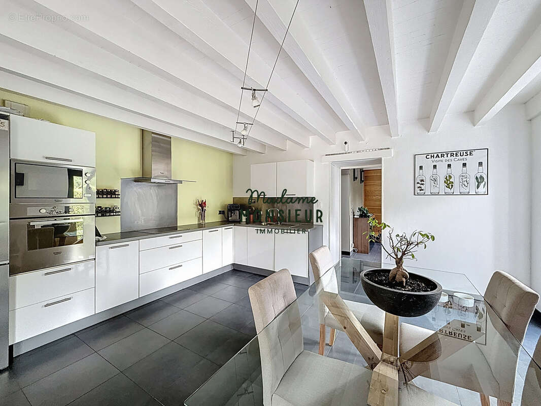 Maison à SAINT-JEAN-DE-SOUDAIN