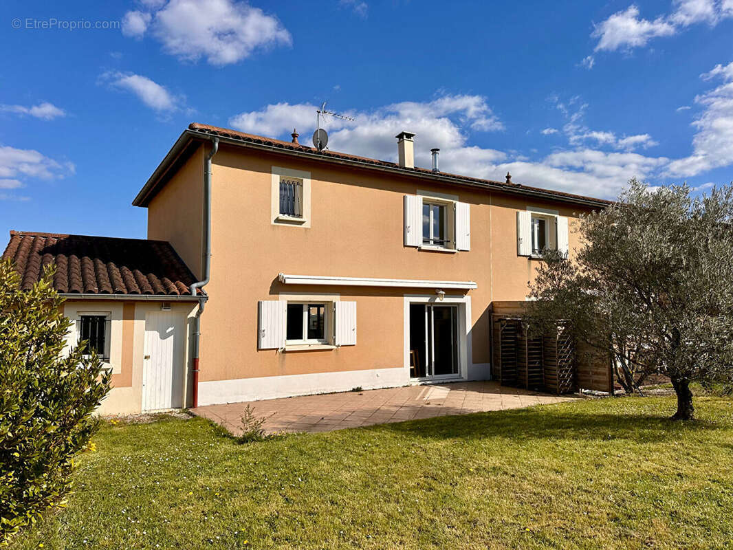 Maison à POUILLY-LE-MONIAL