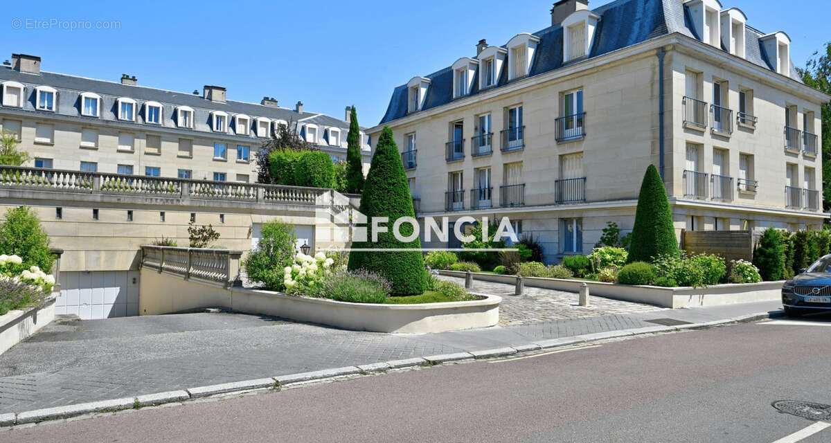 Appartement à VERSAILLES