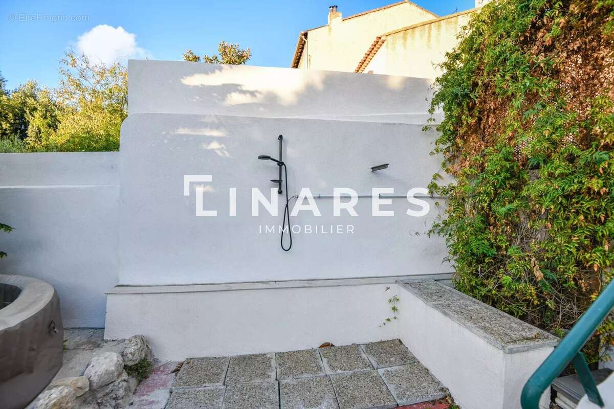 Maison à MARSEILLE-4E