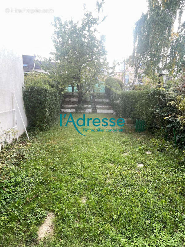 Appartement à NANTERRE