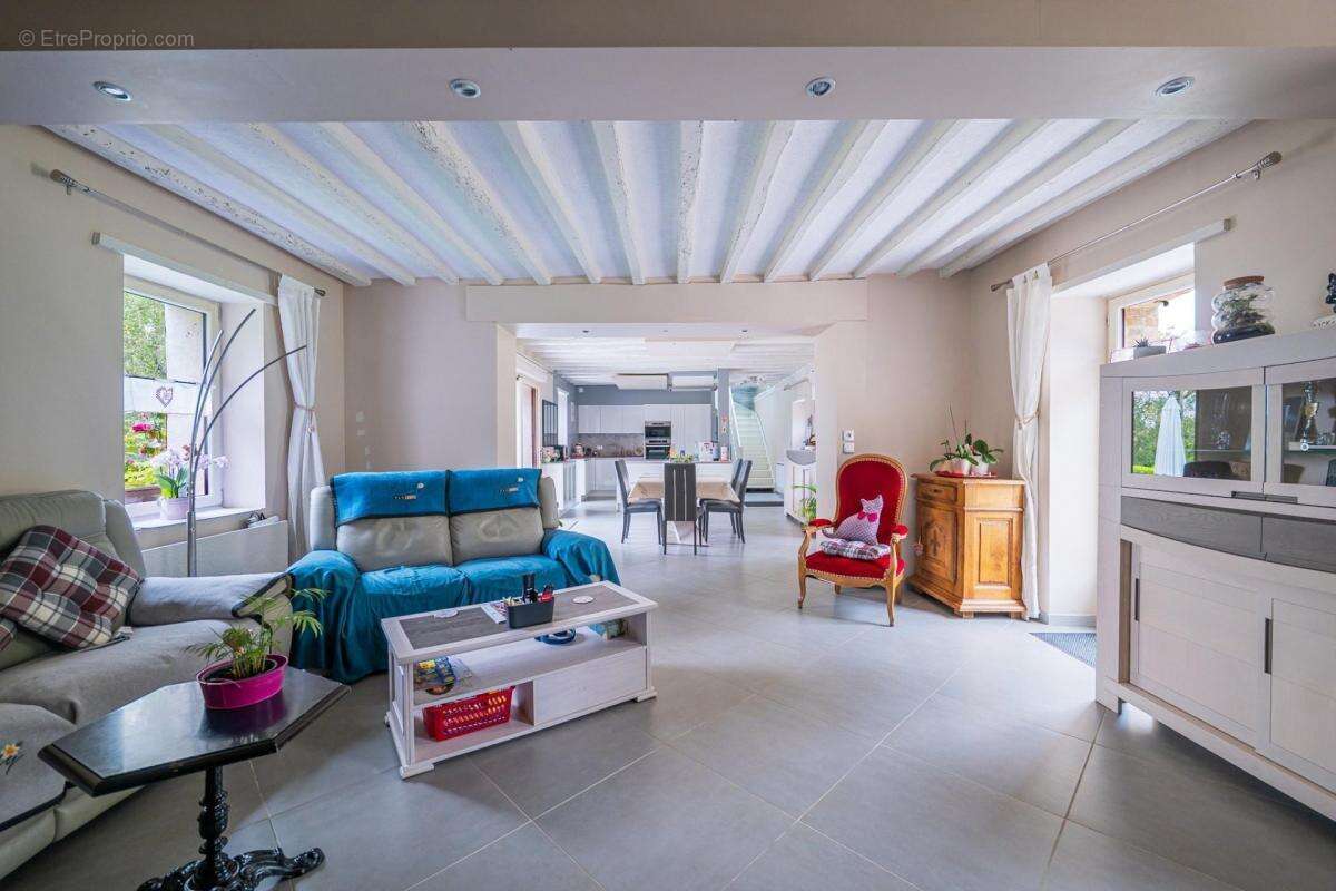 Maison à PARIGNE-L'EVEQUE