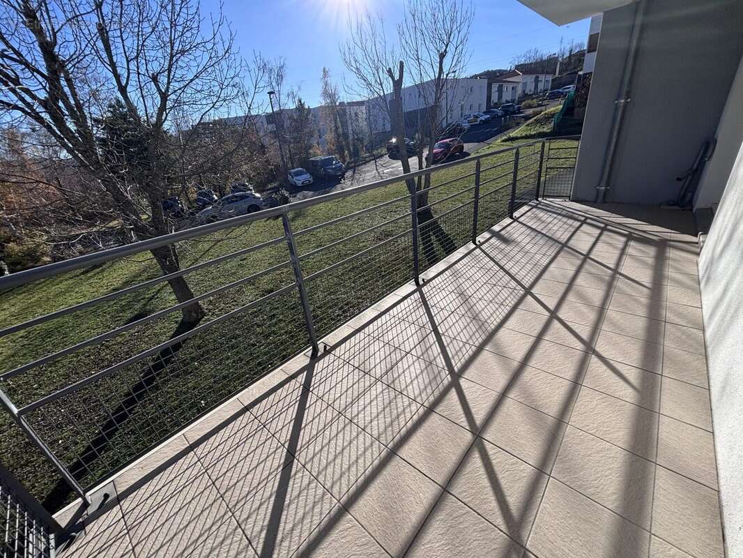 Appartement à CEYRAT