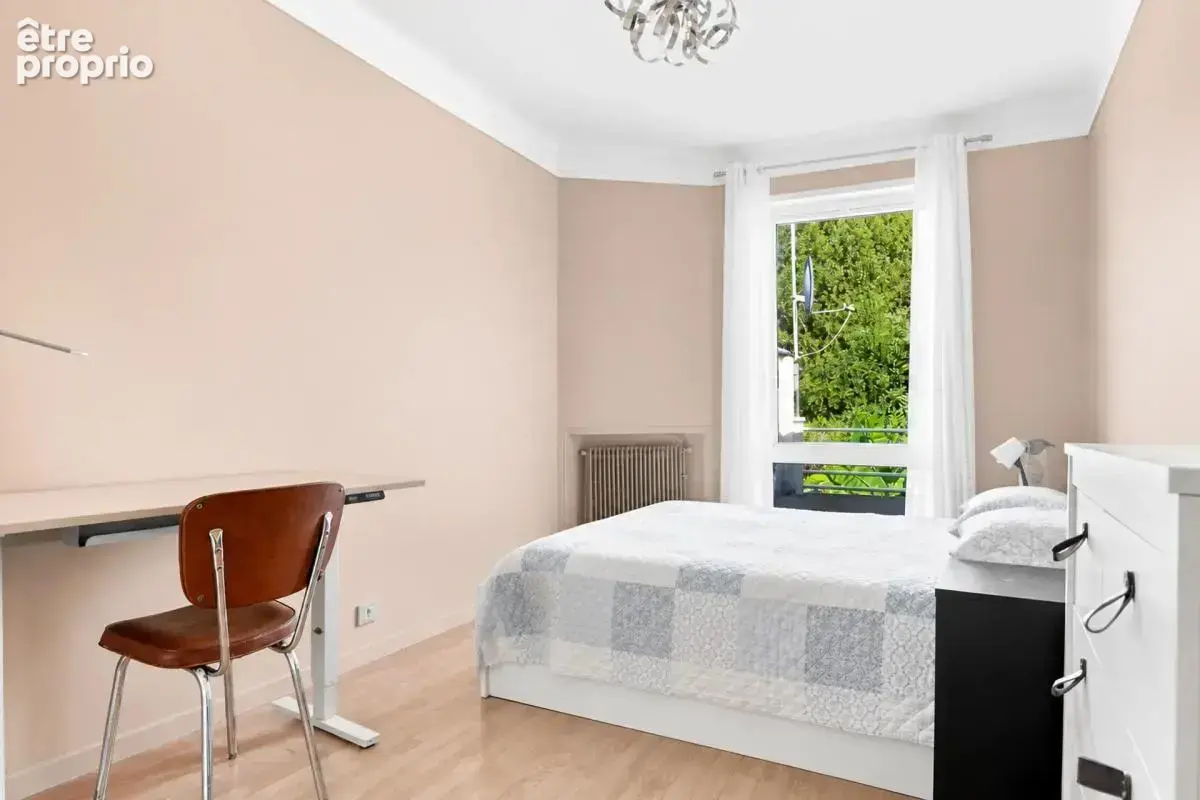 Maison de 5 pièces de 132 m² à Alfortville - photo 8