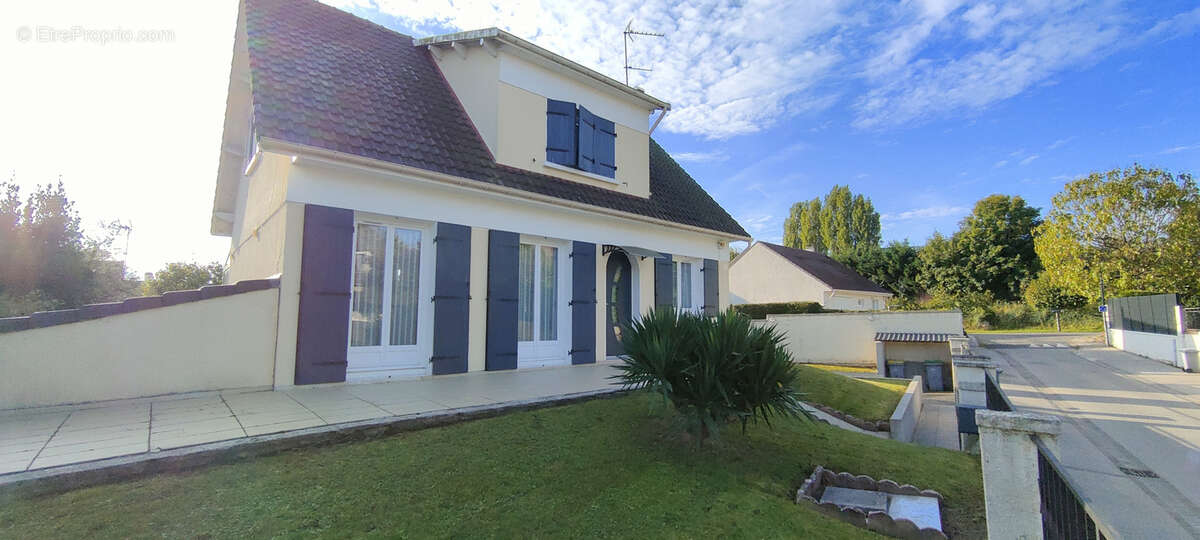 Maison à MOUSSY-LE-VIEUX