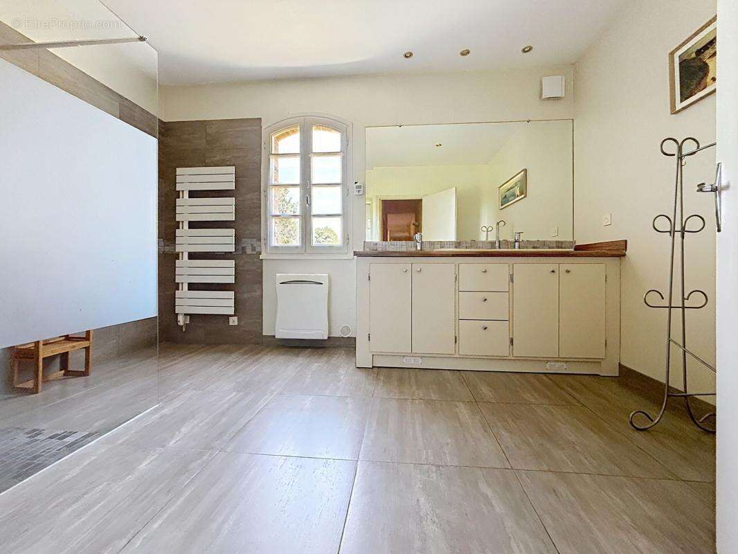 Maison à FLOURENS