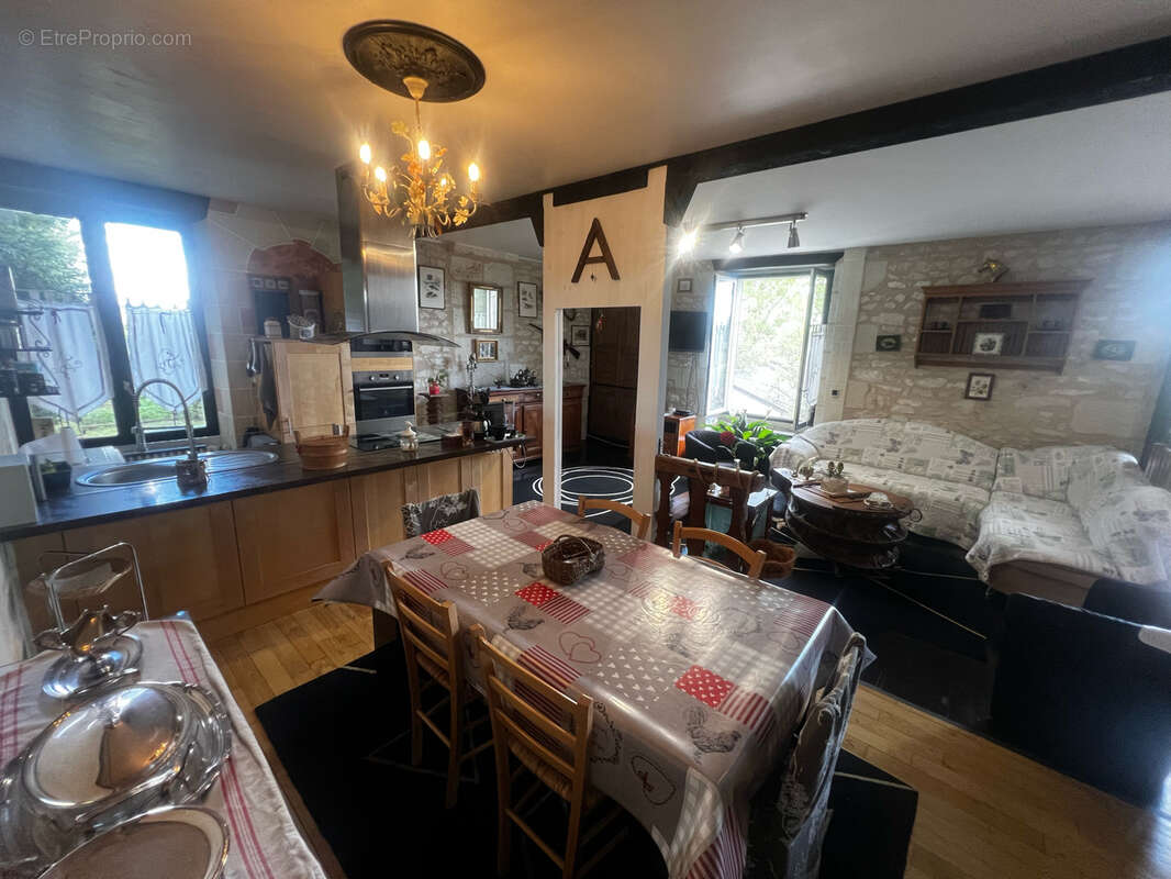 Maison à CHATELLERAULT