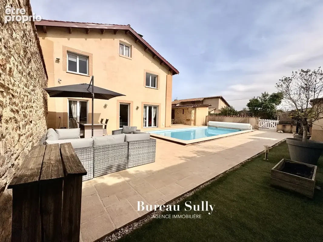 Maison à ARNAS