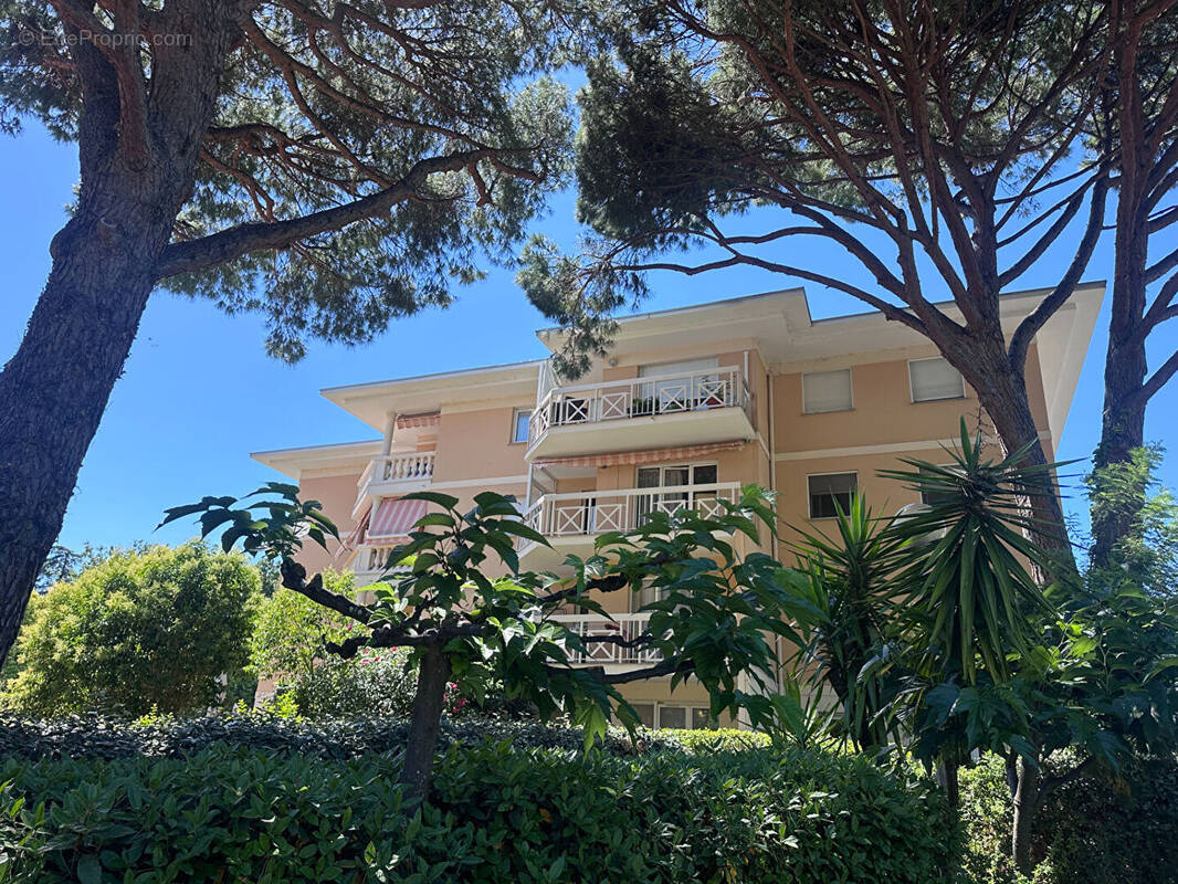 Appartement à FREJUS
