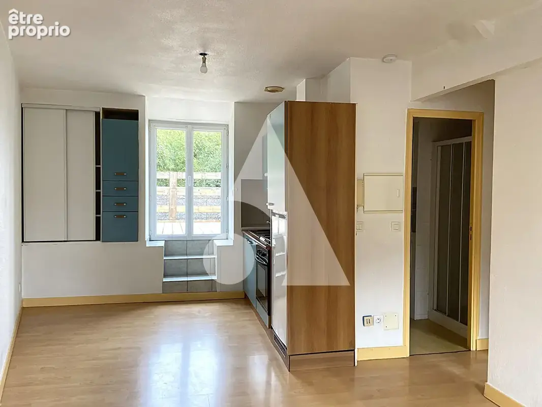Appartement T2 avec terrasse - photo 2