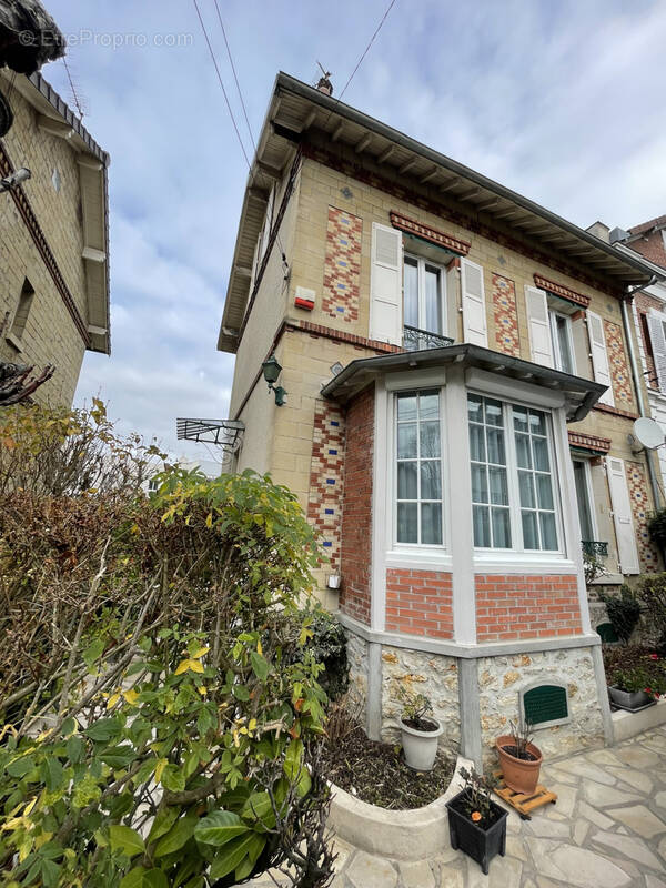 Maison à SAINT-OUEN-L&#039;AUMONE