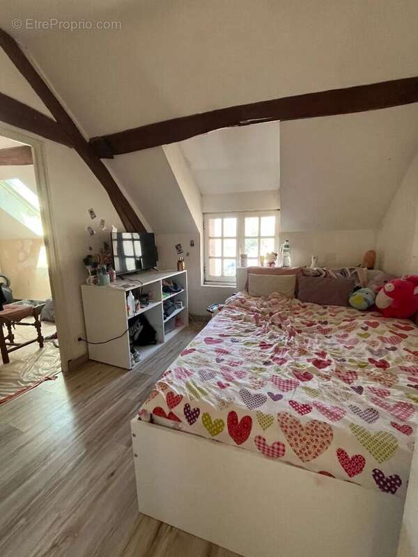 Maison à MONDONVILLE-SAINT-JEAN