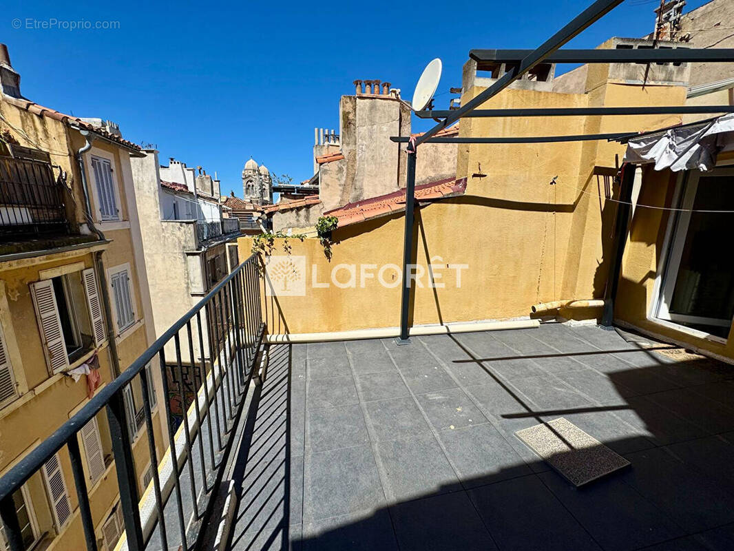 Appartement à MARSEILLE-2E