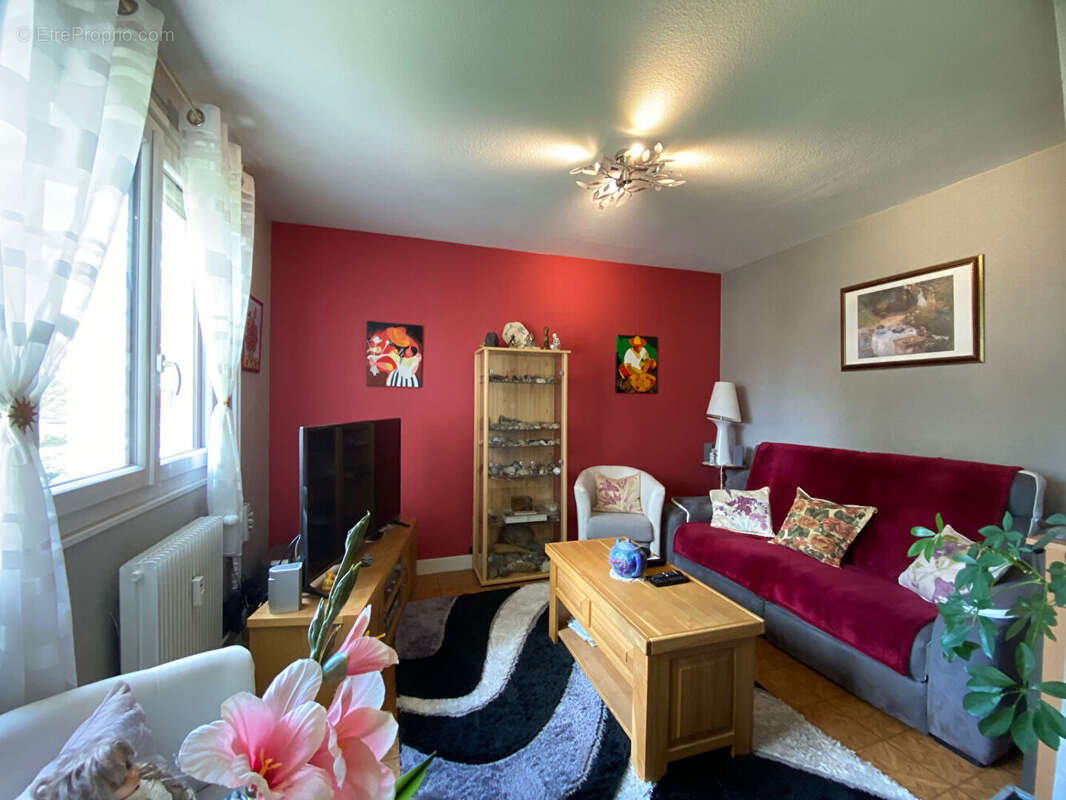 Appartement Lons-Le-Saunier / 5 pièces / 3 chambres / 92 m² - photo 3