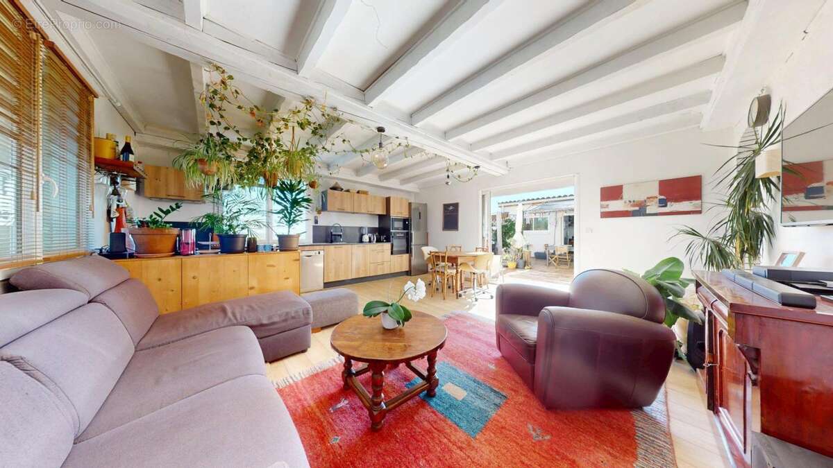 Appartement à MIRIBEL