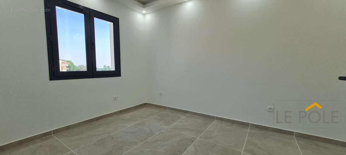 Maison à PONT-SAINT-ESPRIT