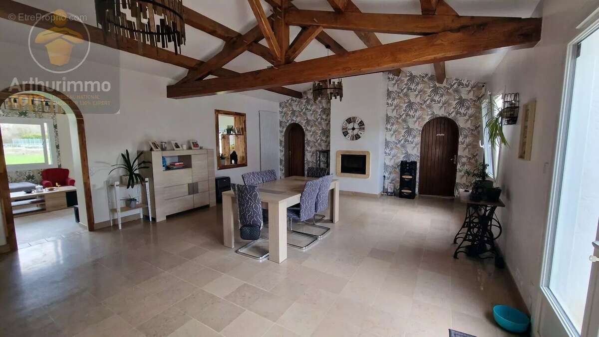 Maison à SAINT-GERVAIS