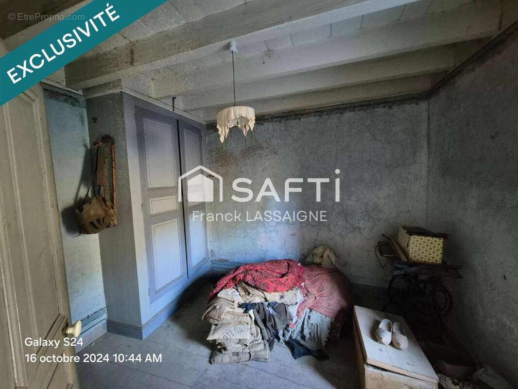 Photo 8 - Maison à SAINT-AMANT-ROCHE-SAVINE