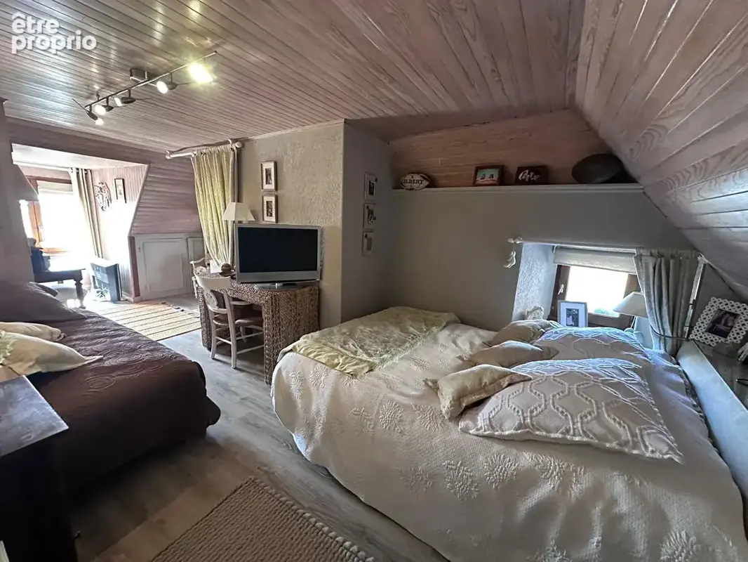 Maison de charme de type 5 avec garage et terrain attenant - photo 4