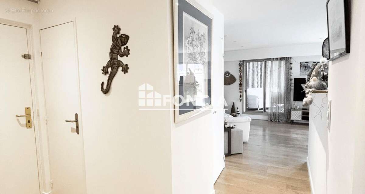 Appartement à MANDELIEU-LA-NAPOULE