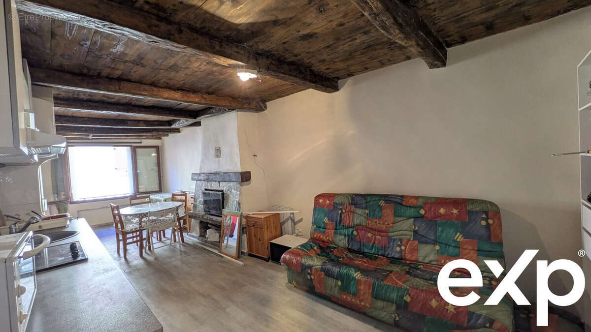 Appartement à VEYNES