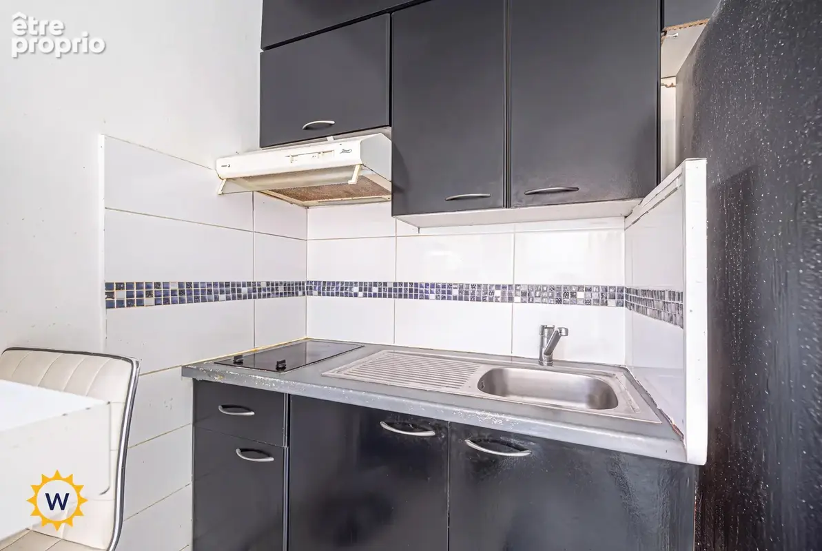 Nice rue de france / studio d'investissement de 25 m2 avec balcon 6 m2 - expo nord ouest - etage élevé - proximité commerces et  - photo 5