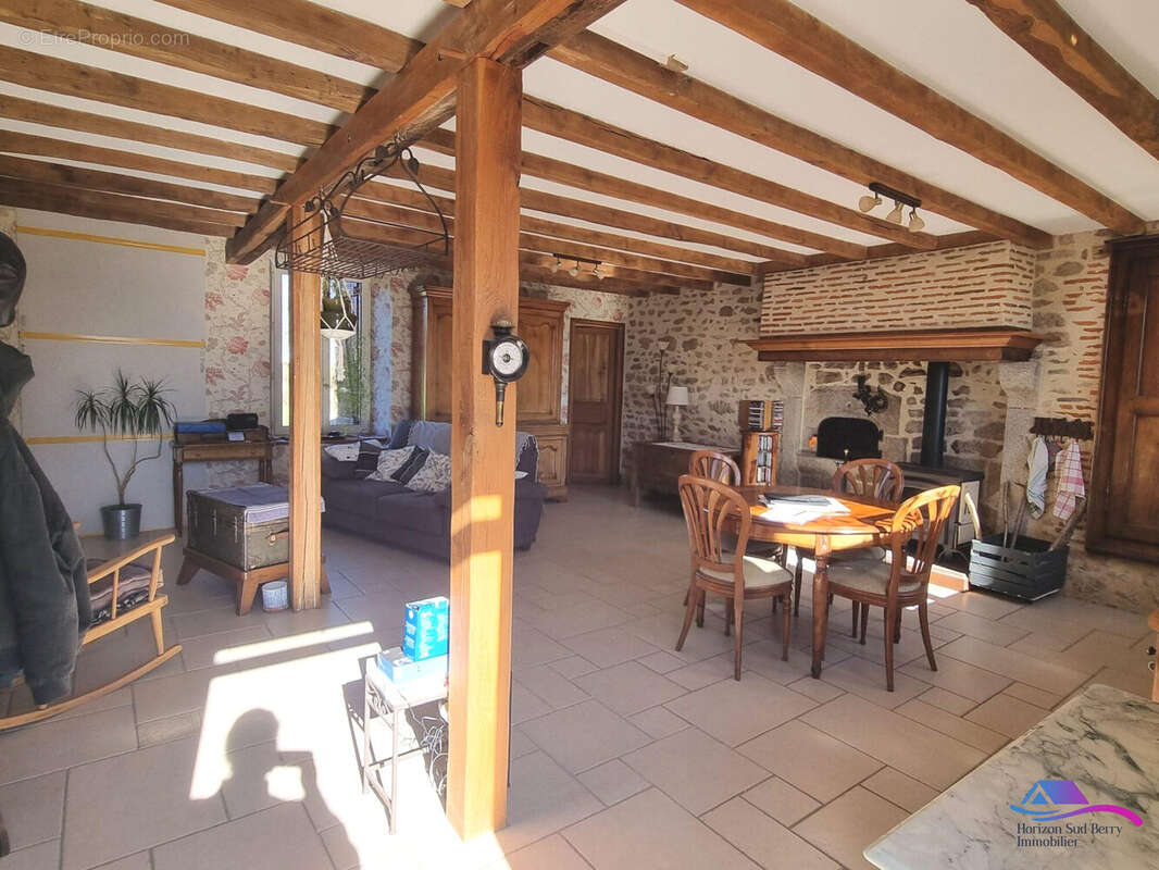 séjour - Maison à CREVANT