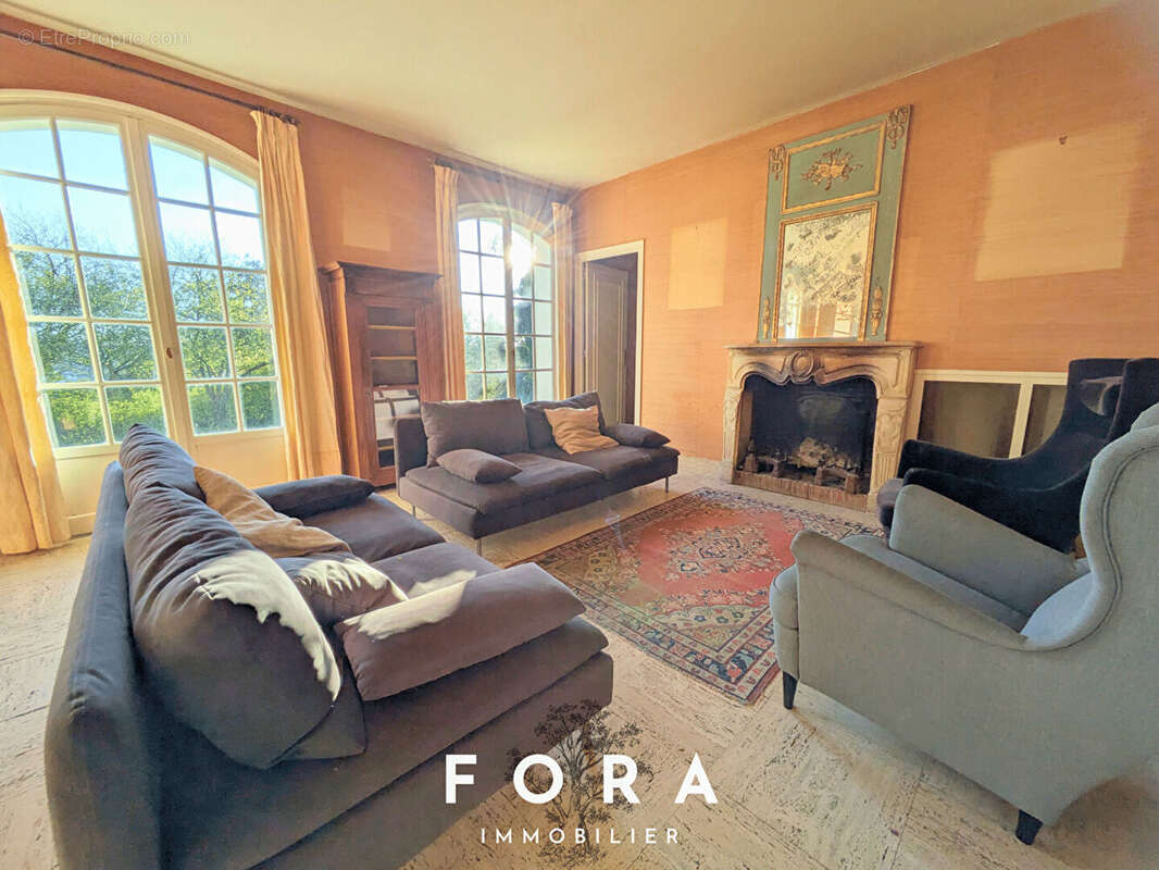 Maison à CONDE-SUR-NOIREAU