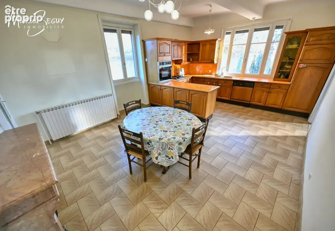 MILLERY – Beau potentiel pour cette maison P7 avec jardin, sous-sol et dépendances - photo 41