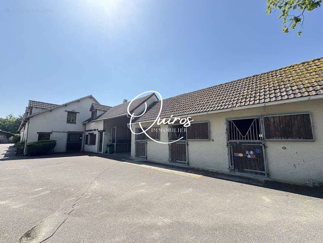 Maison à FONTAINEBLEAU