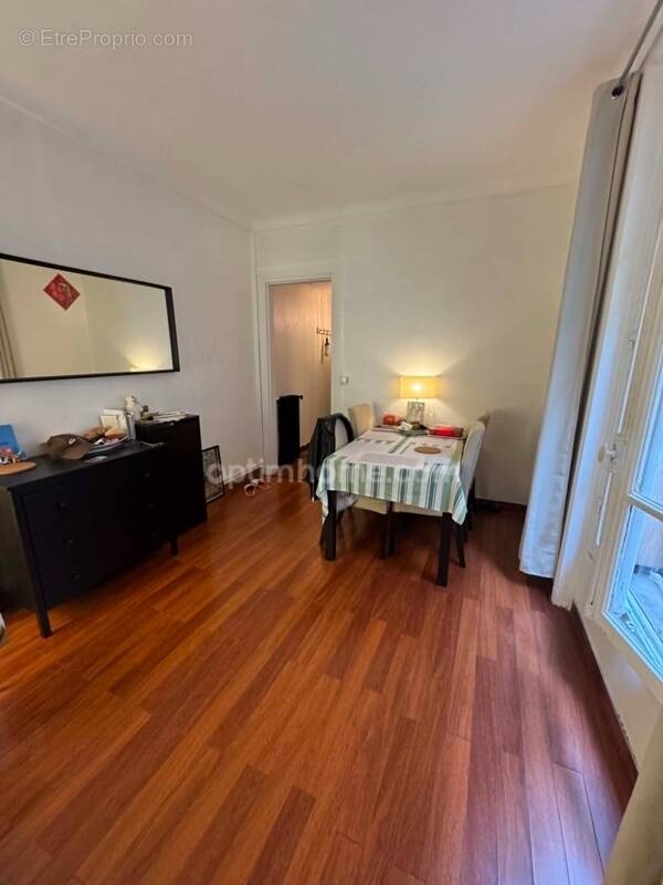 Appartement à PARIS-12E