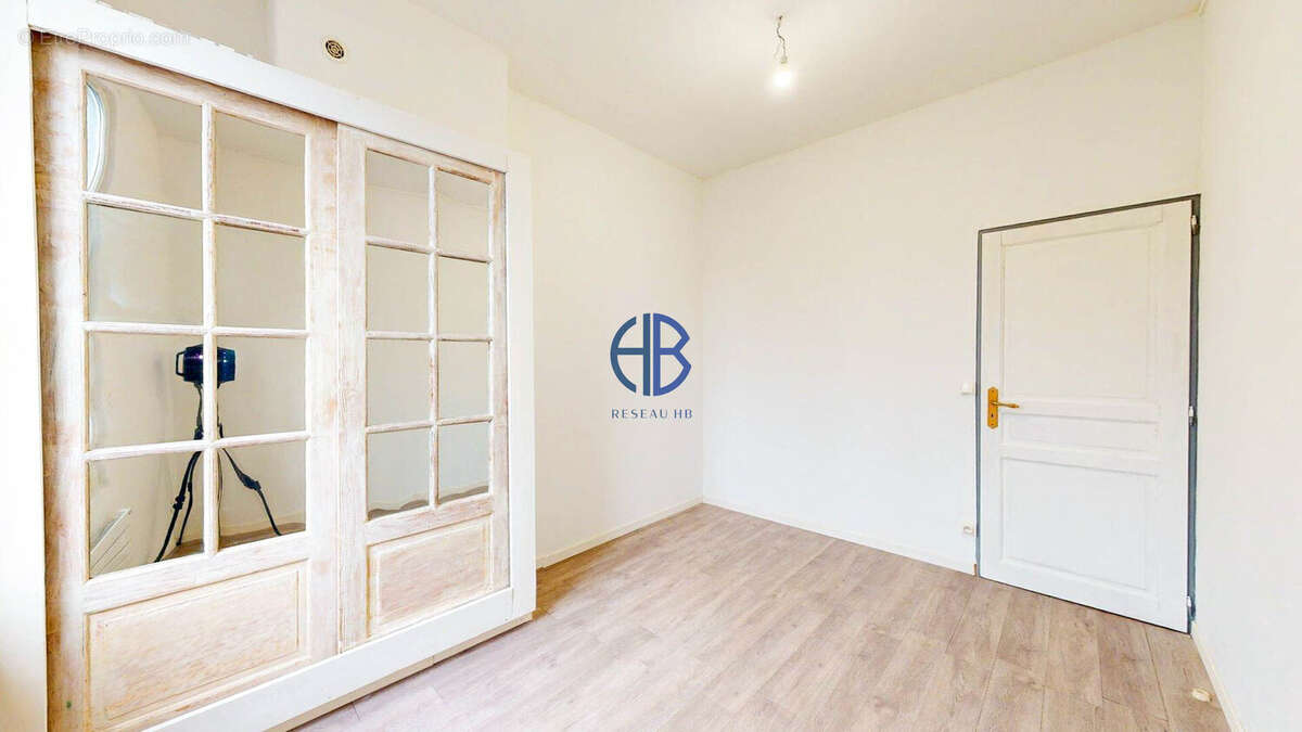 Appartement à AUBERVILLIERS