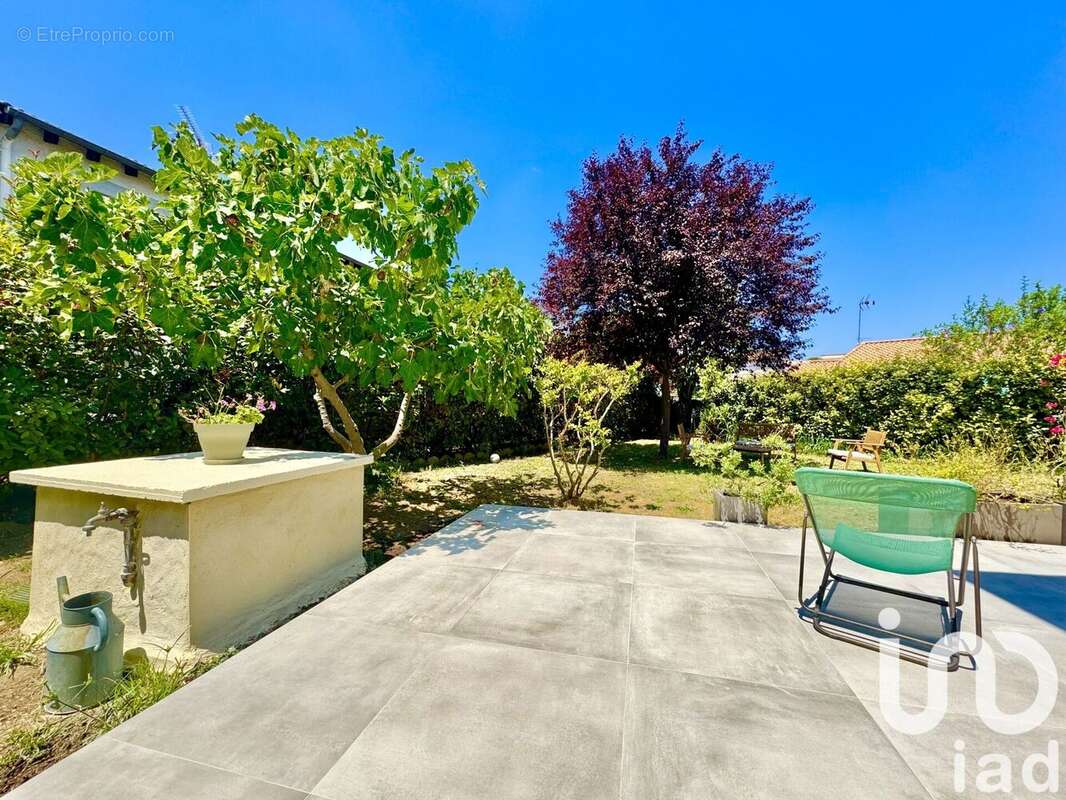 Photo 2 - Maison à NIMES