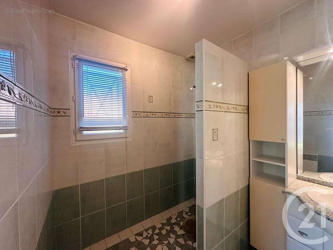 Maison à SAINT-ANDRE-DE-CUBZAC