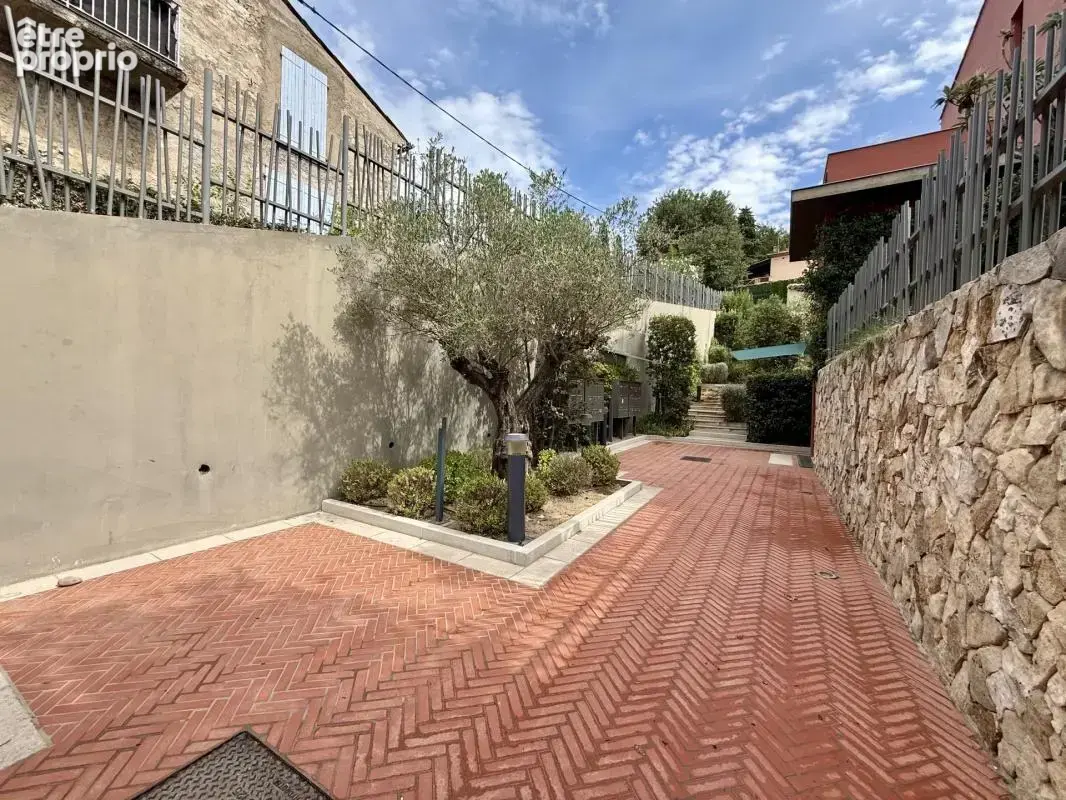 Valbonne – à deux pas du village – 3 pièces avec jardin, terrasse & garage - photo 7
