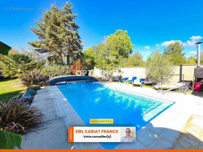 Maison à SAINT-ETIENNE-DE-FURSAC