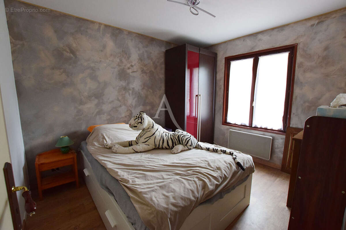 Maison à MONTIGNY-LENCOUP