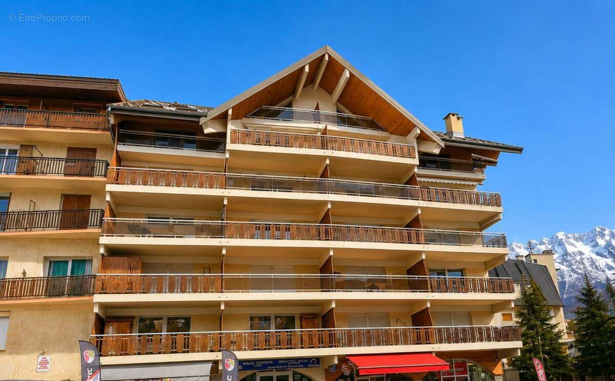 Appartement à SAINT-ETIENNE-DE-TINEE