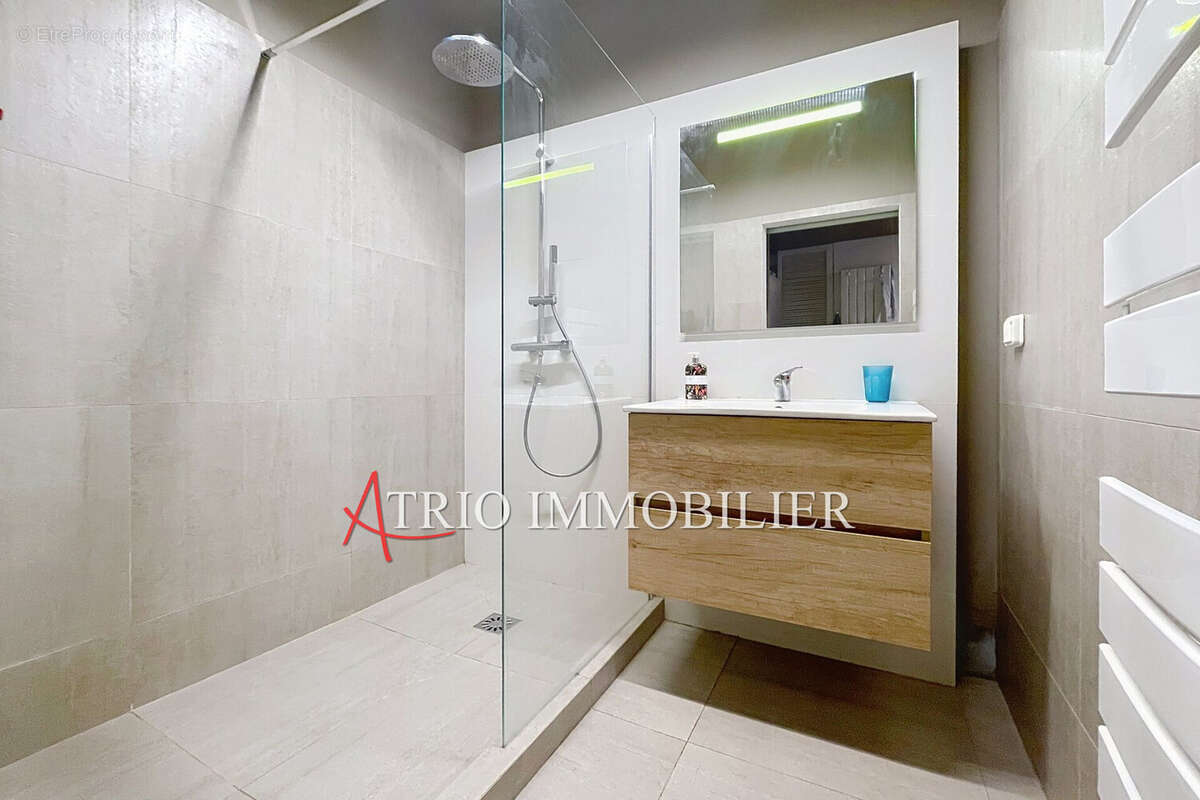 Appartement à VILLENEUVE-LOUBET