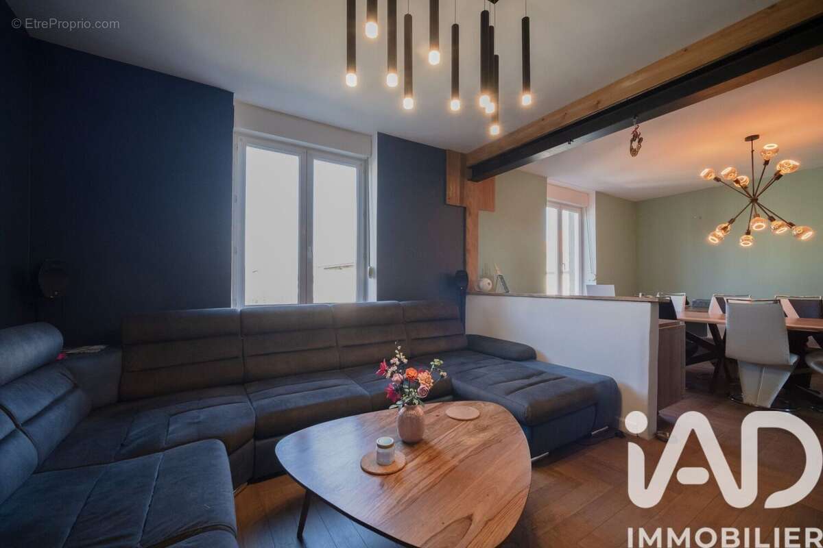 Photo 2 - Appartement à SAINT-PRIVAT-LA-MONTAGNE