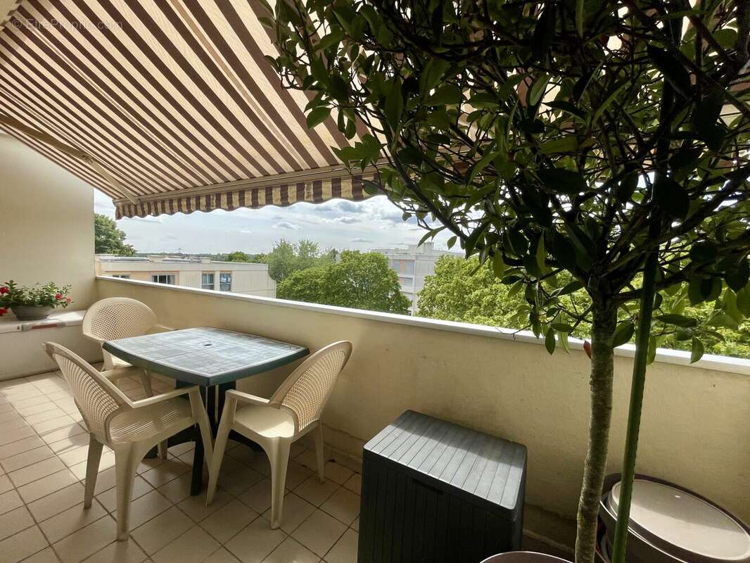 Appartement 115 m² à Les Ulis  - photo 2