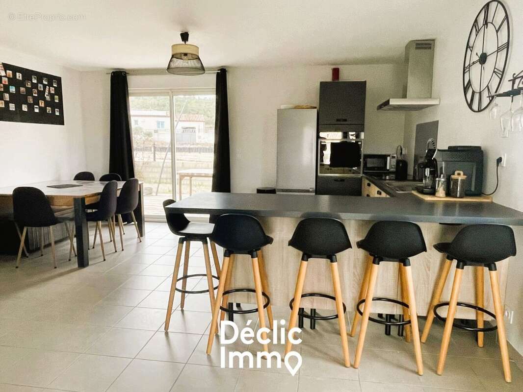 Villa de plain-pied avec piscine  Vacquières - photo 10