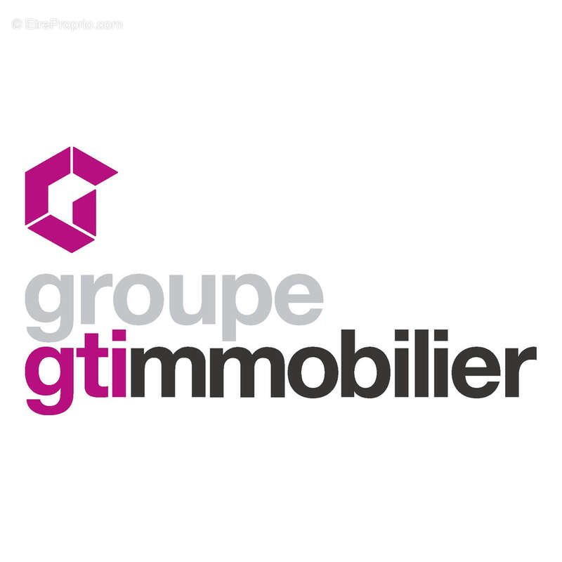 Terrain à SAINT-PAL-DE-CHALENCON