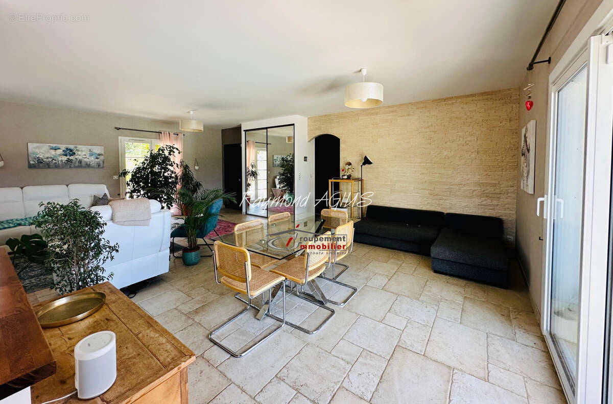 Propriété équestre exceptionnelle avec 5 chambres, piscine chauffée et plus de 6 hectares de terrain - photo 11