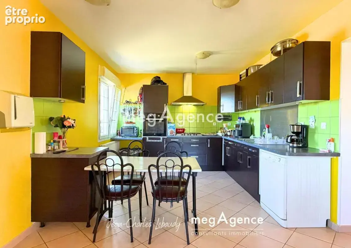 Maison 7 pièces - Bâtiment annexe - photo 2