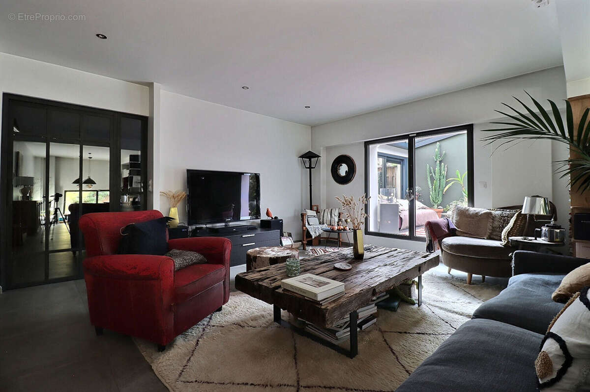 Appartement à COLOMBES